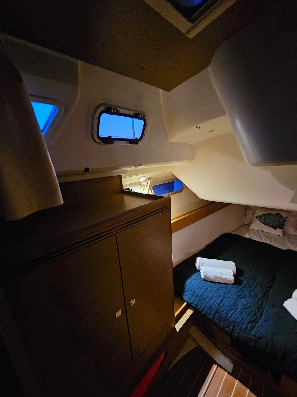 Image slide 236236