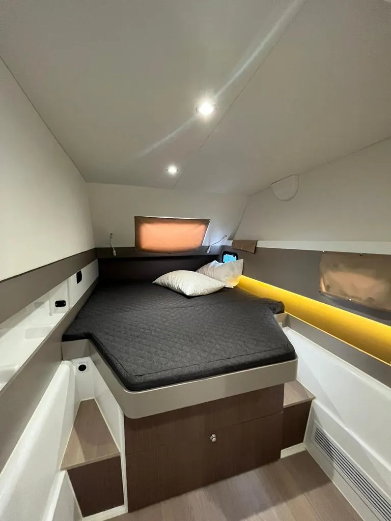 Image slide 237056