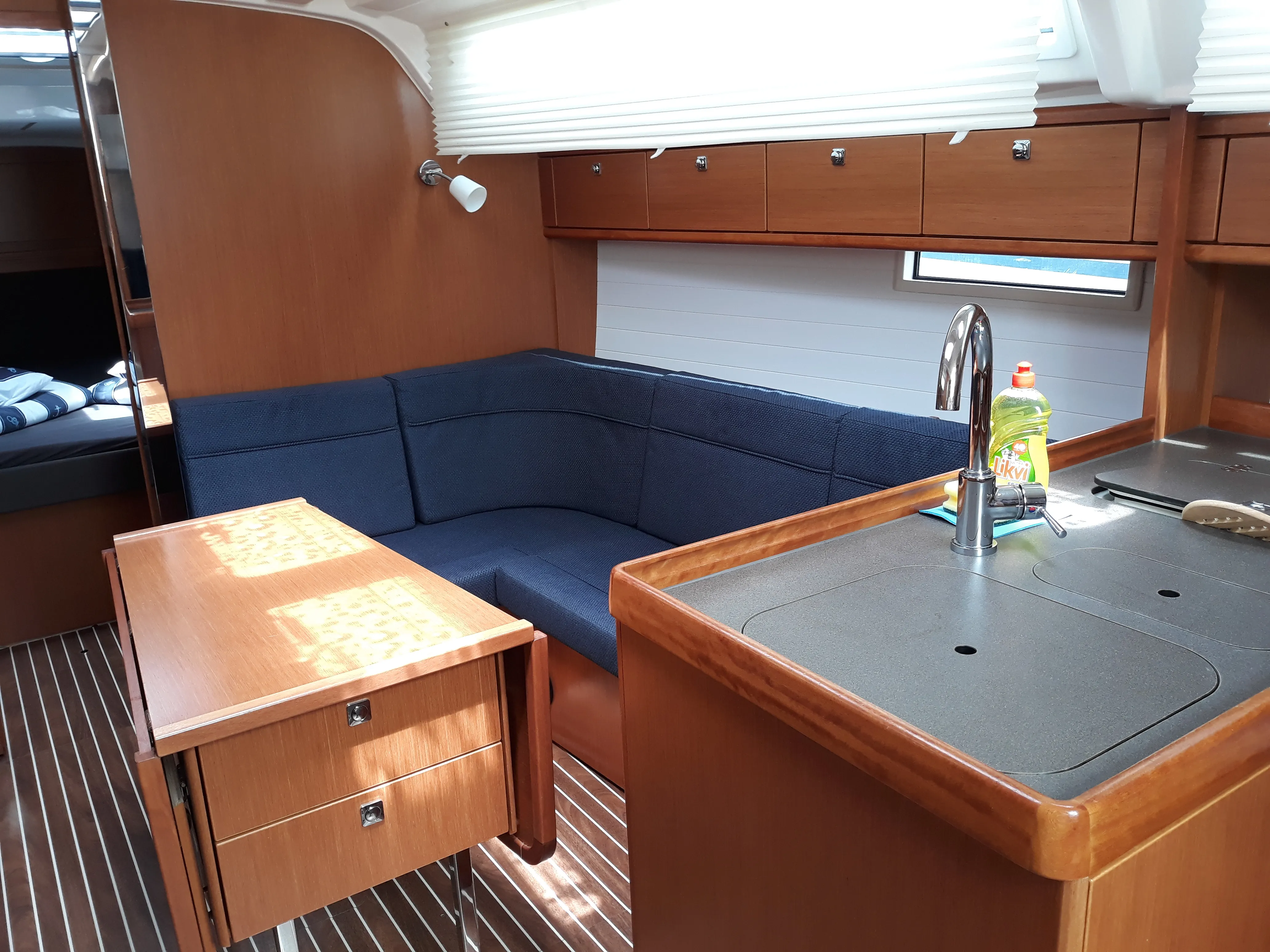Image slide 237330