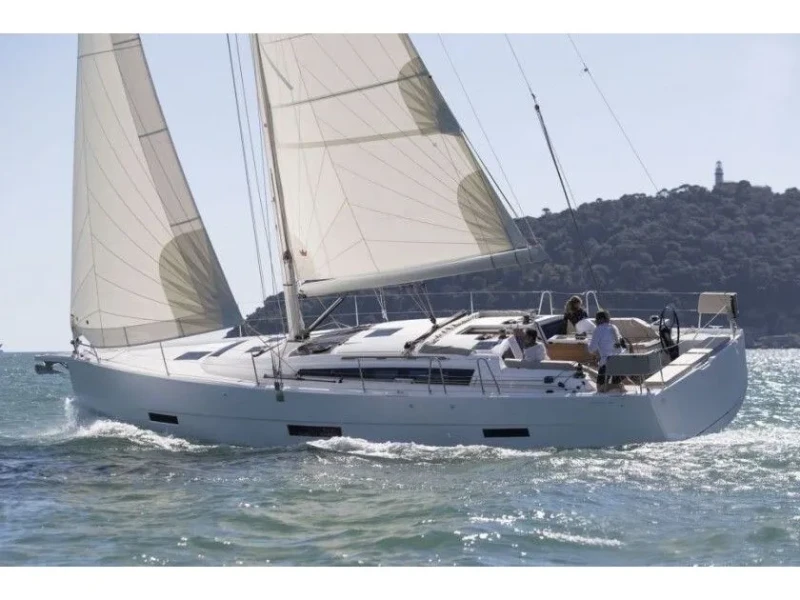 Dufour 430 Premium boat image