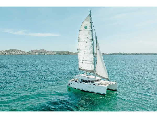 Lagoon 400 S2 Christina S boat image