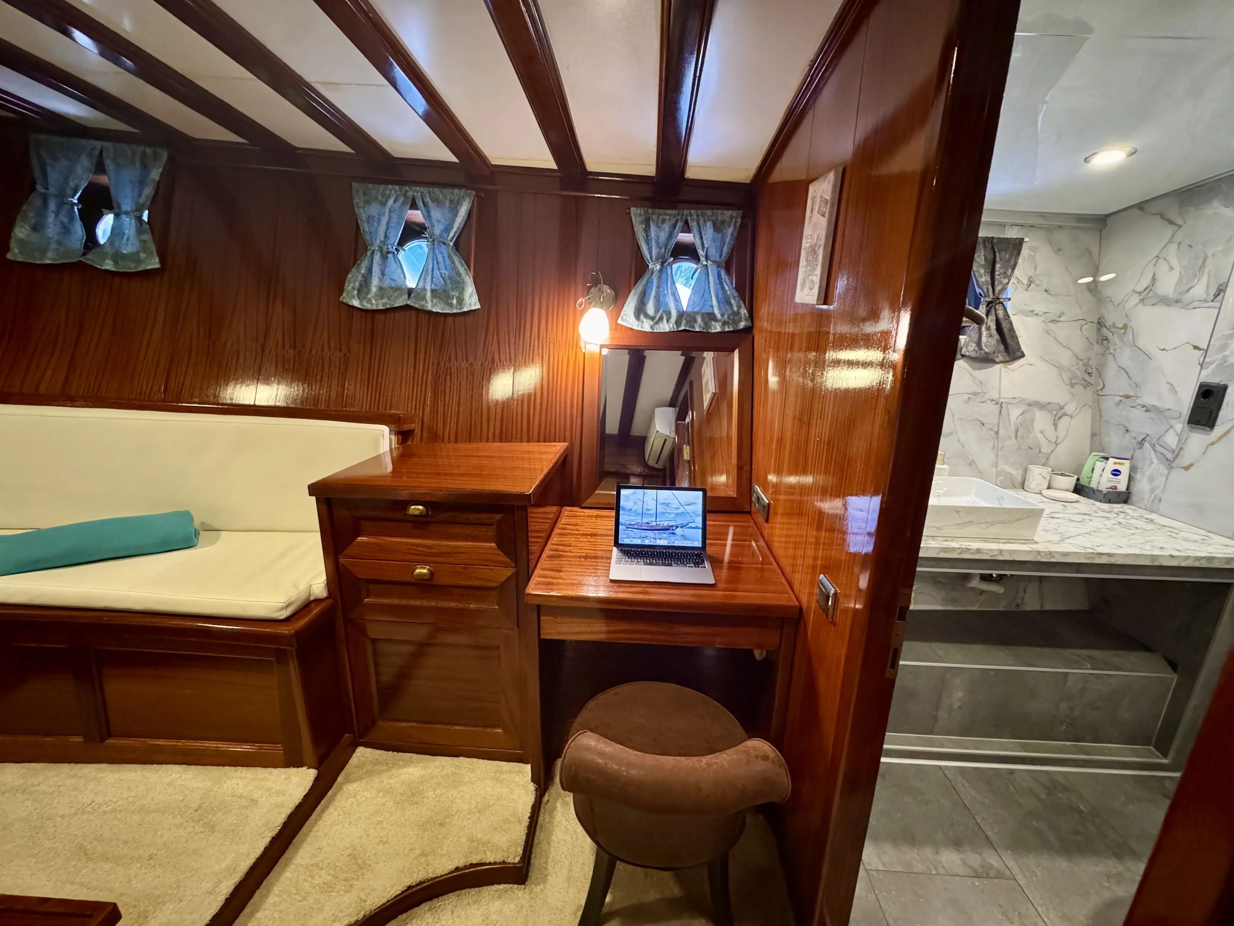 Image slide 237717