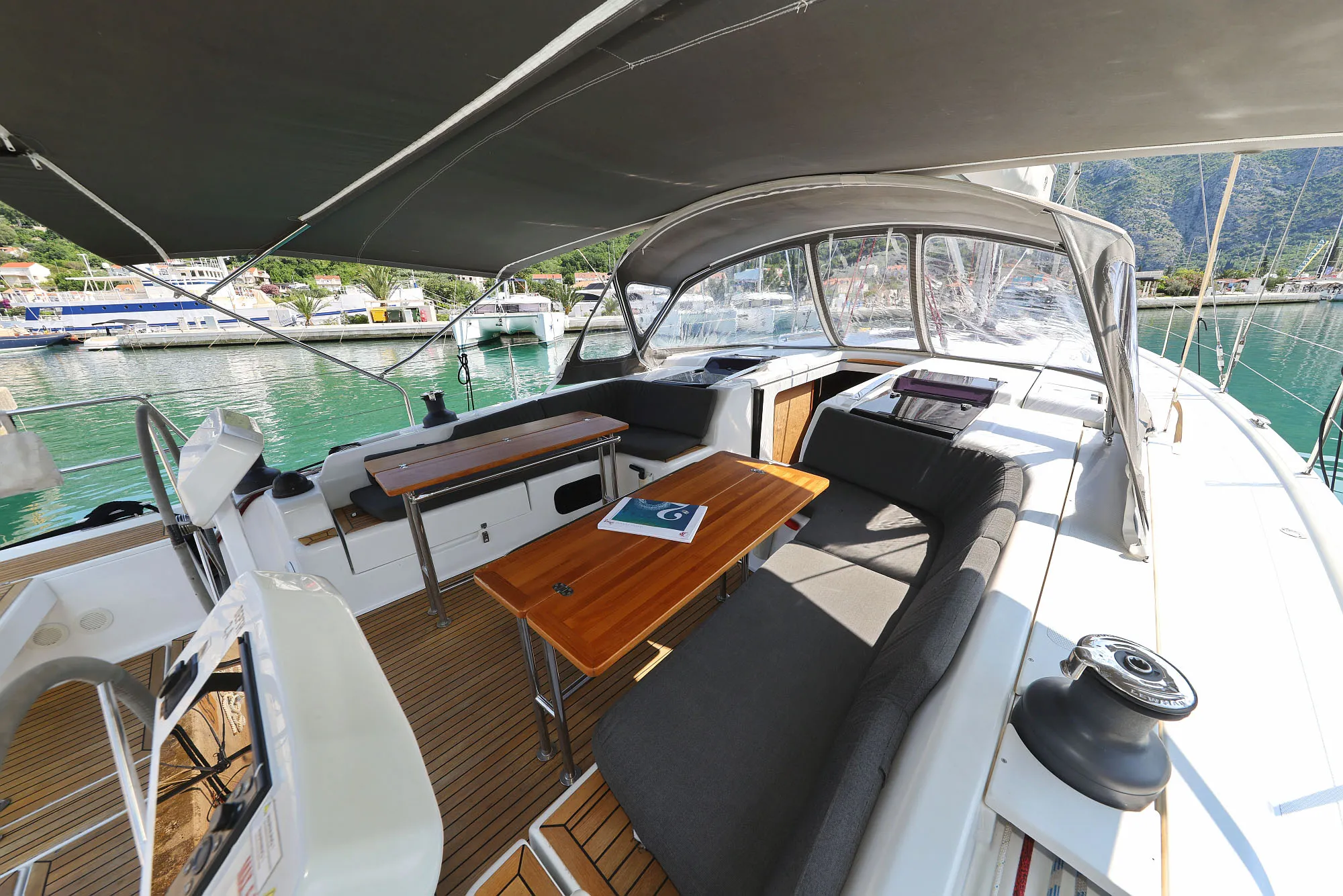 Image slide 237943