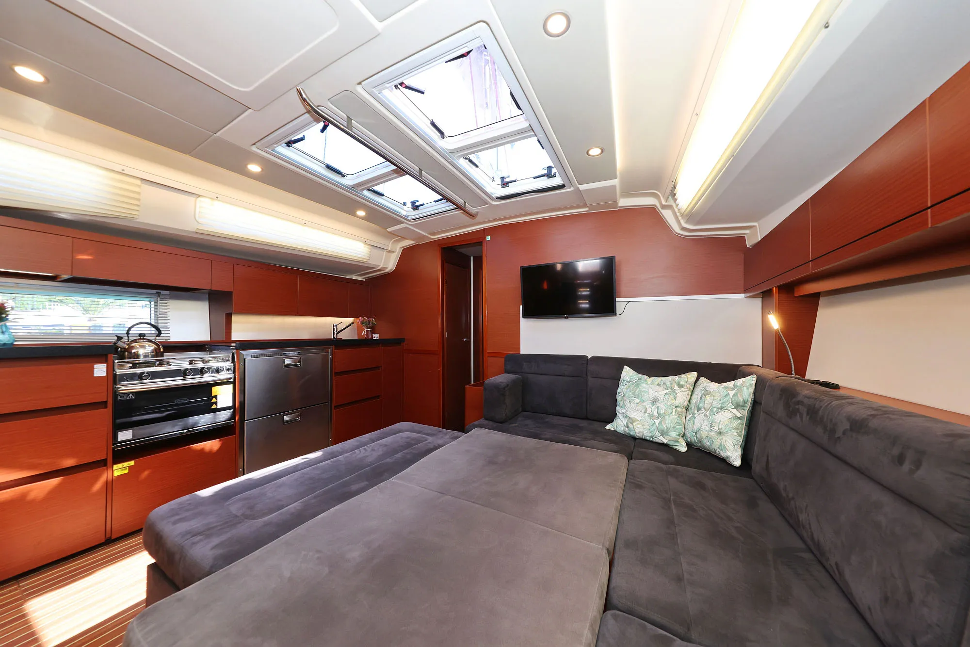 Image slide 237953