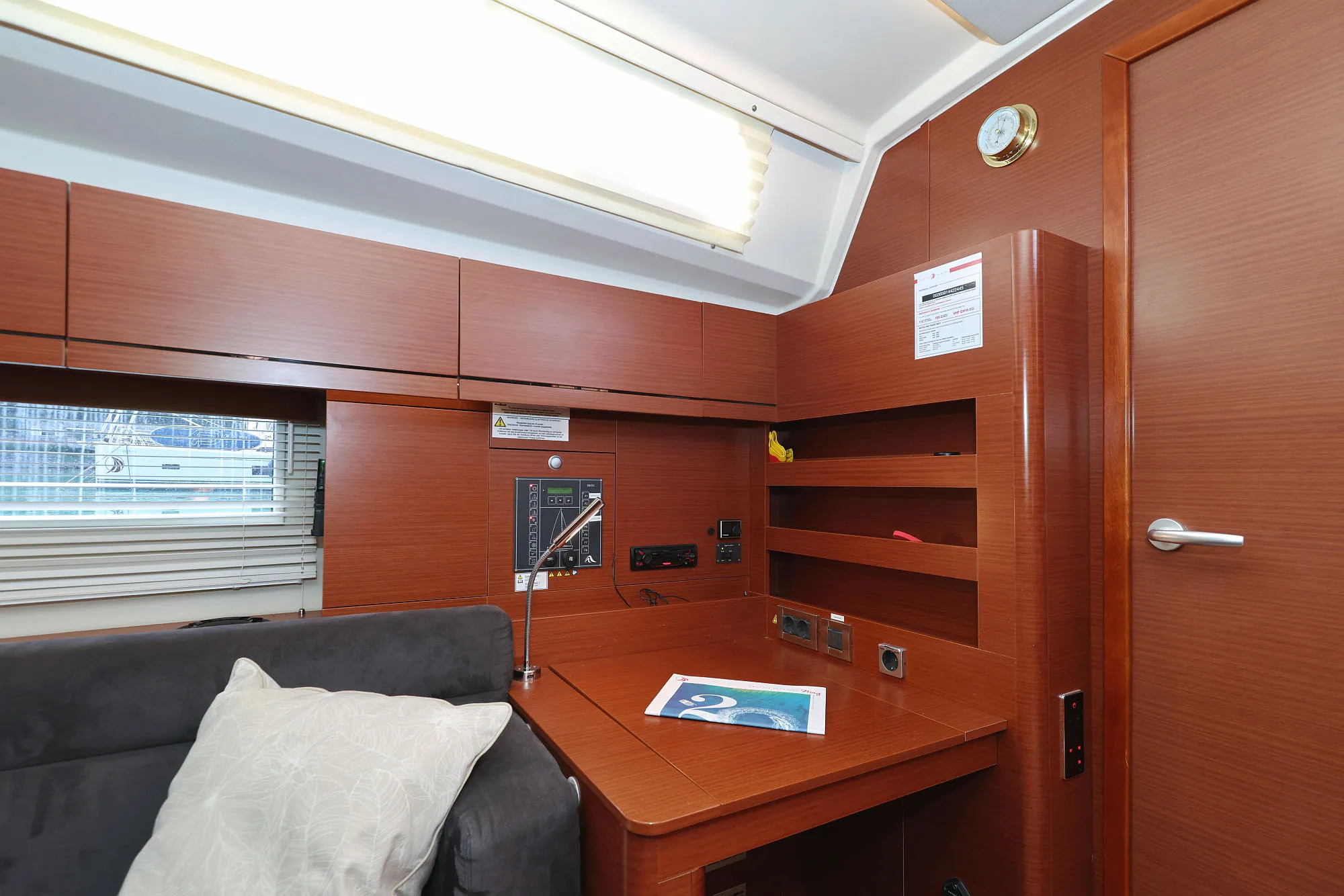 Image slide 237954
