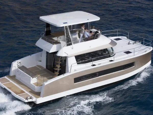MY37 Dream Star boat image