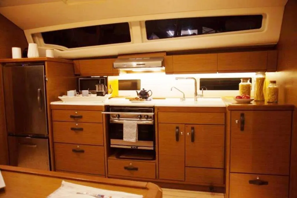 Image slide 239559