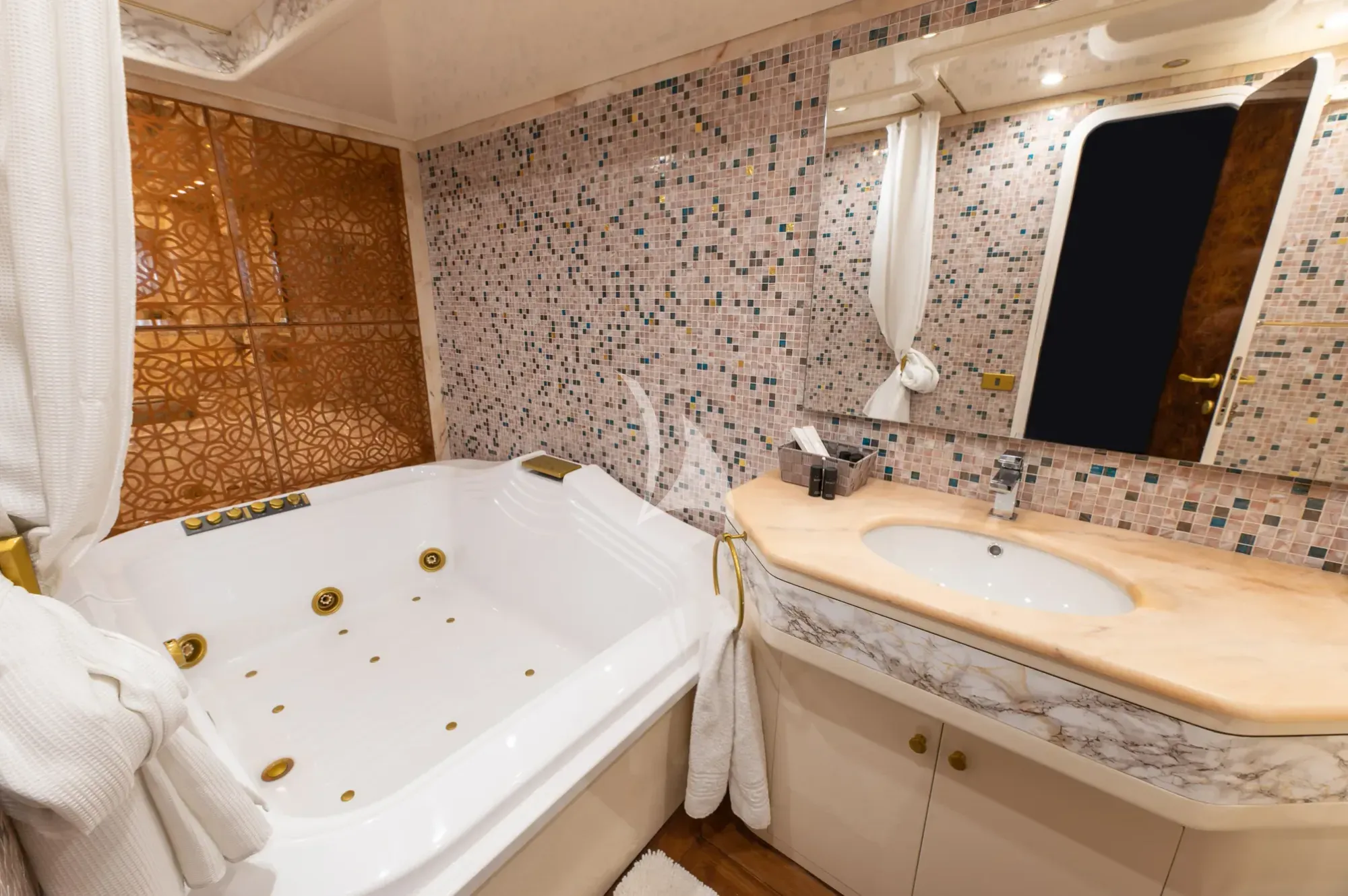 Image slide 240147
