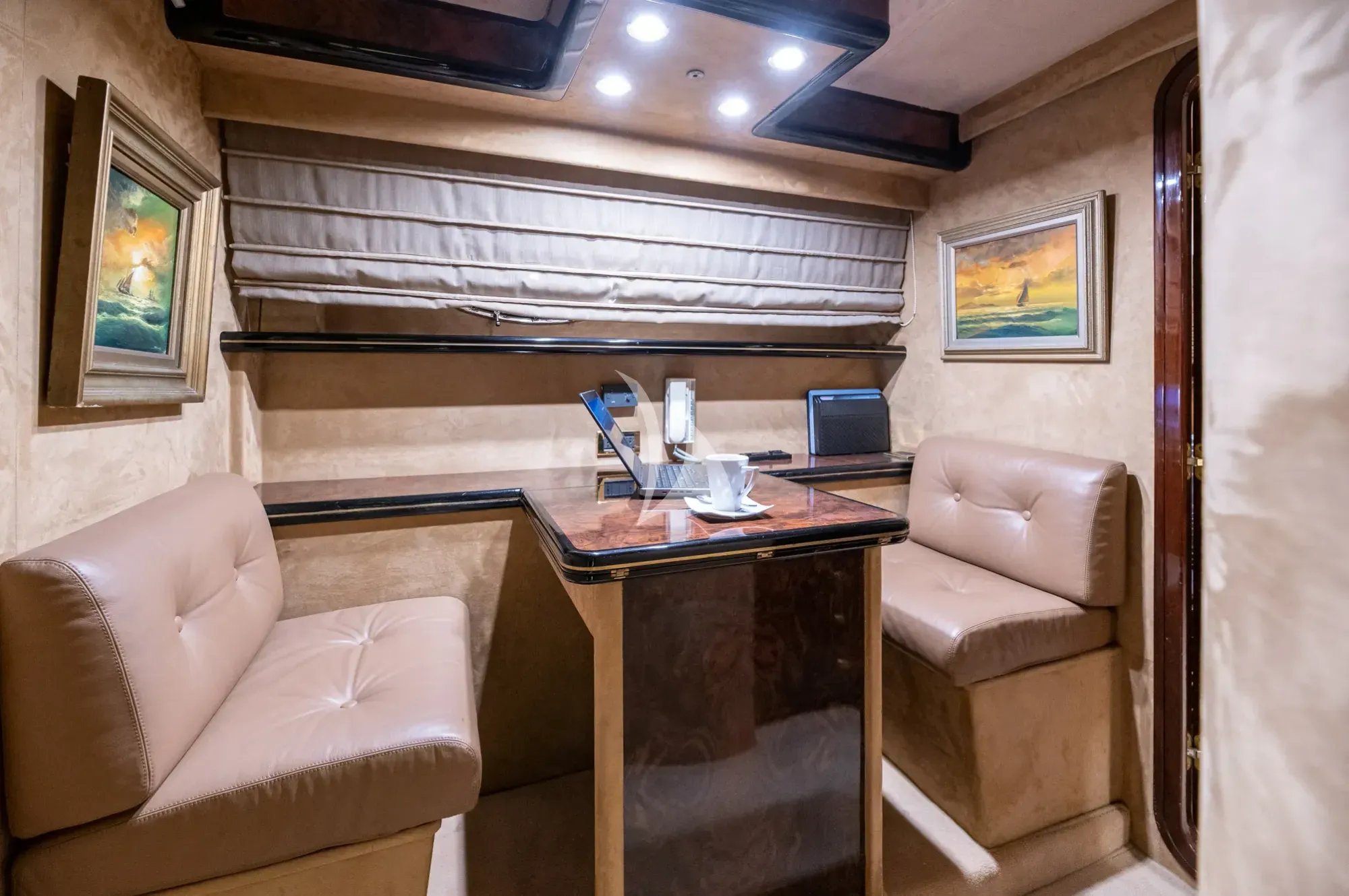 Image slide 240154