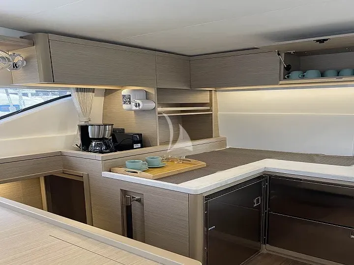Image slide 240189