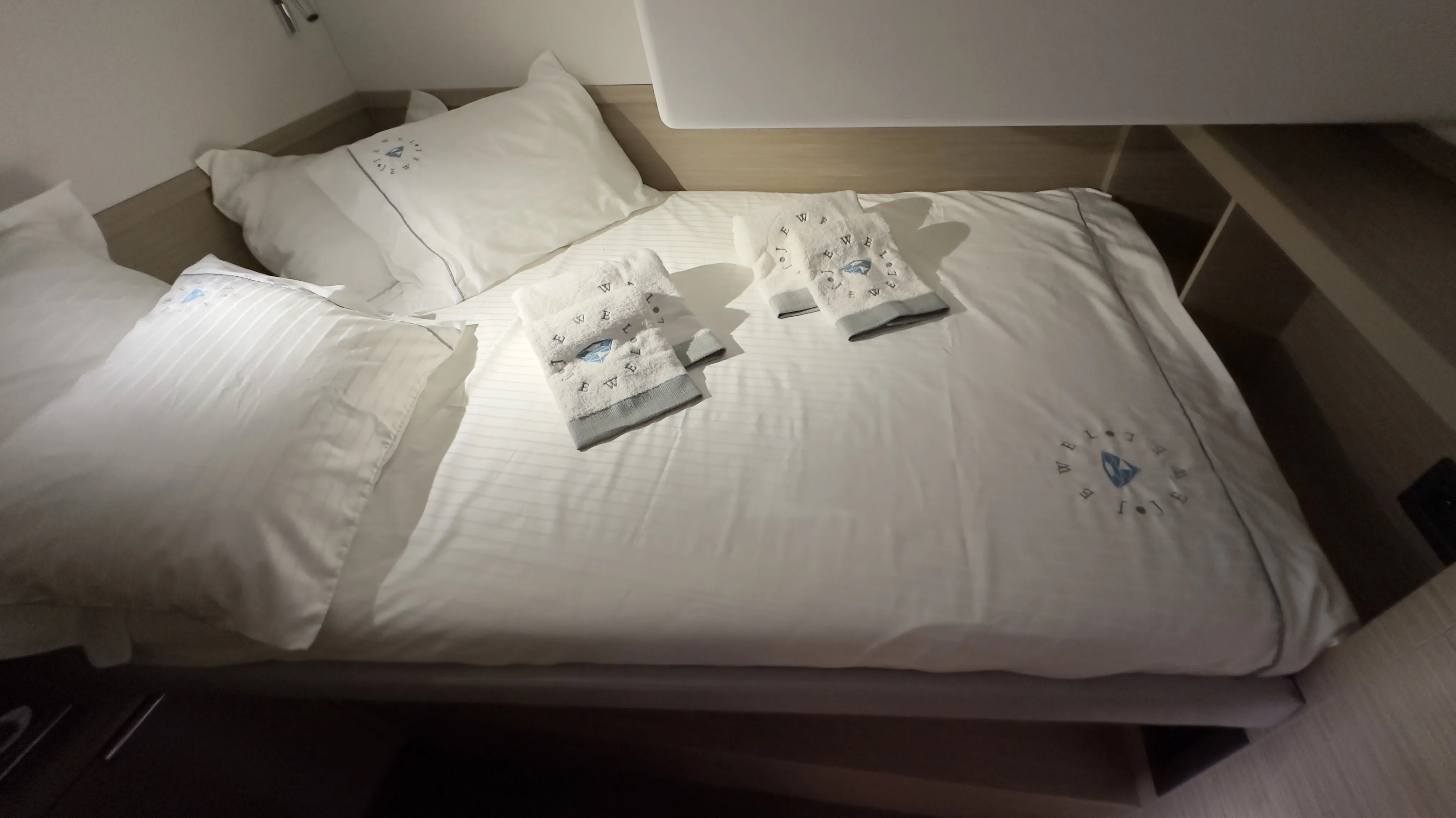 Image slide 240384