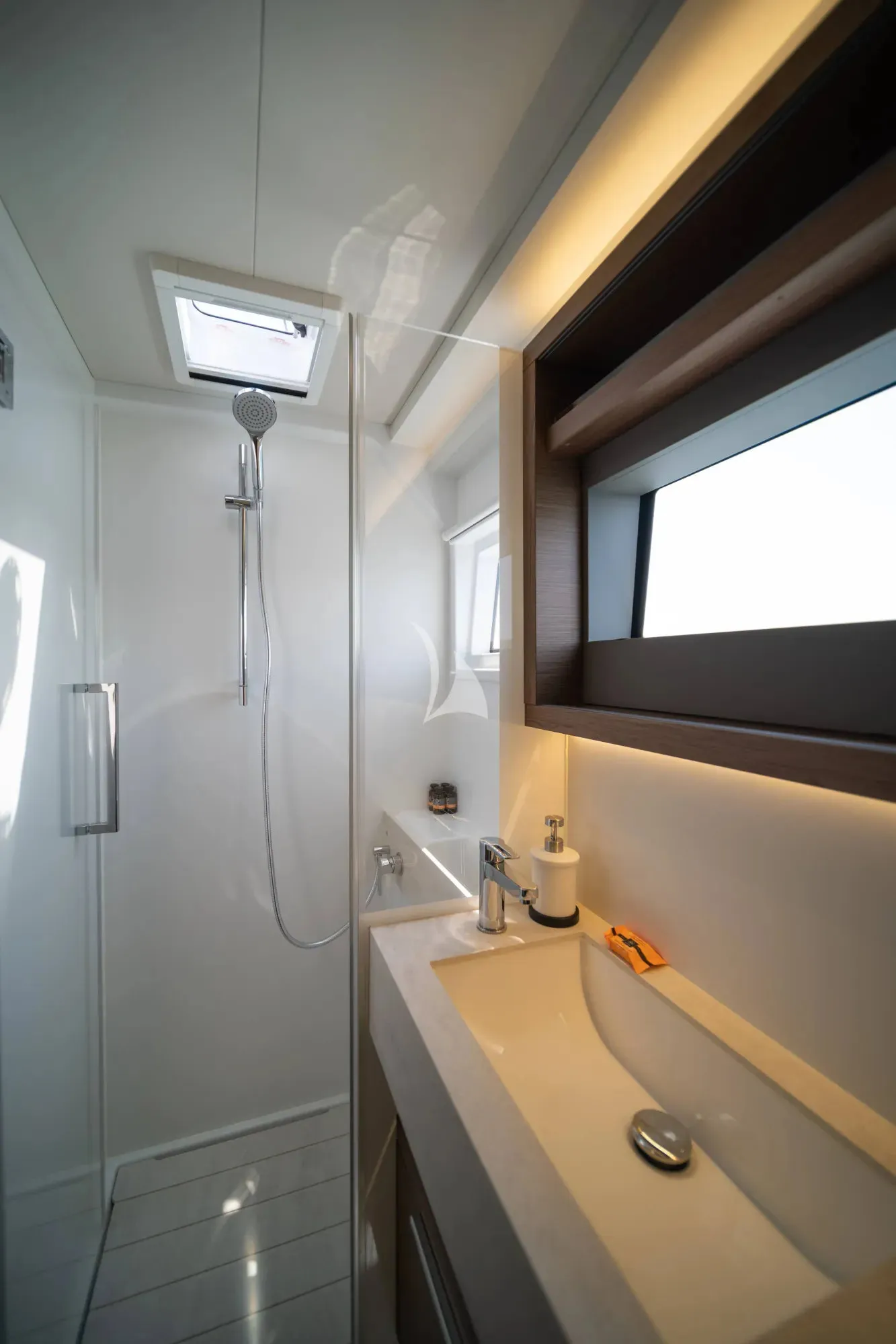 Image slide 240477