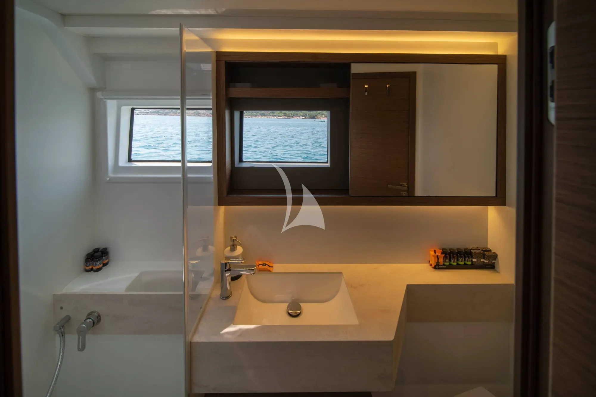 Image slide 240487