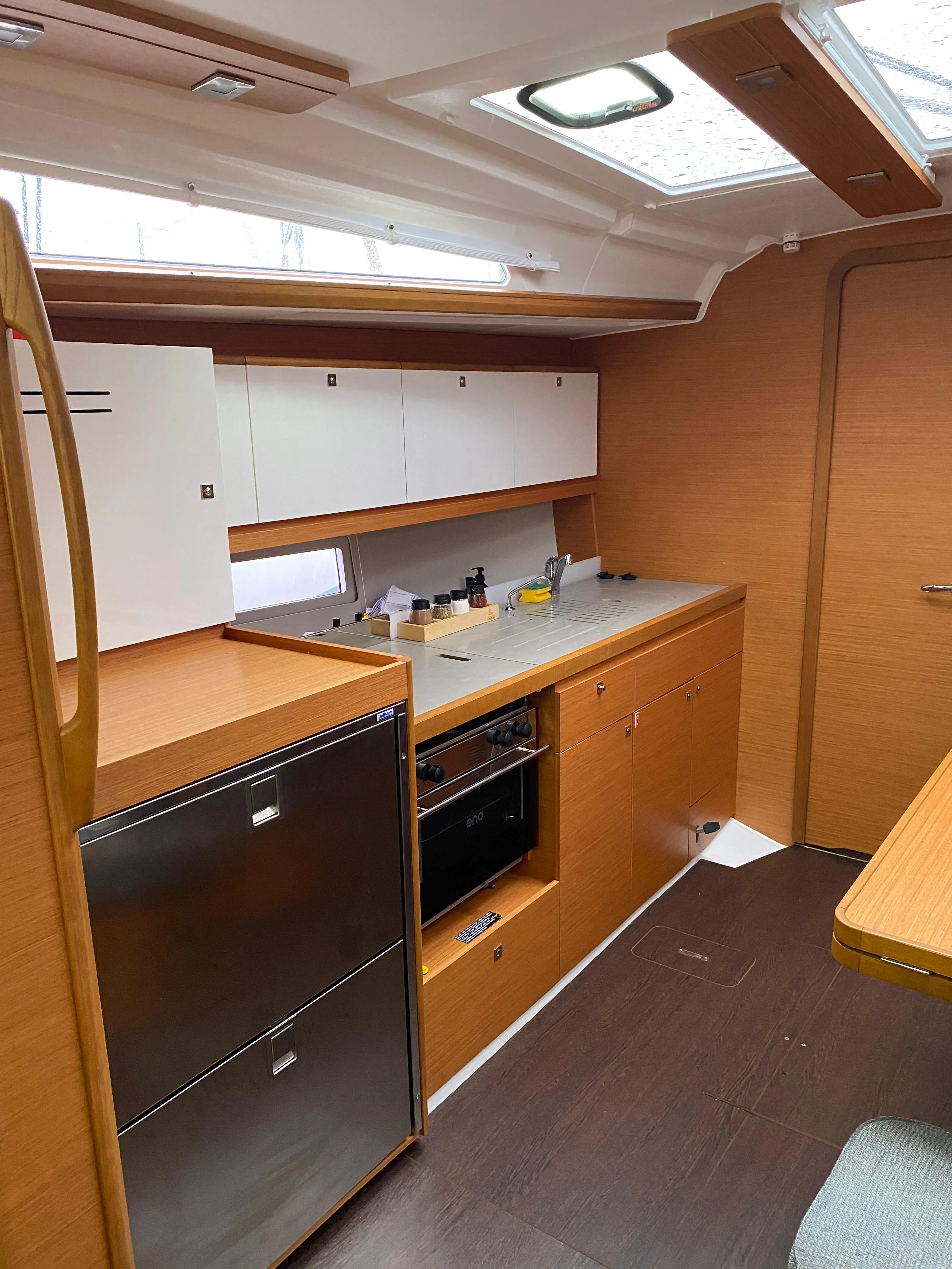 Image slide 240612