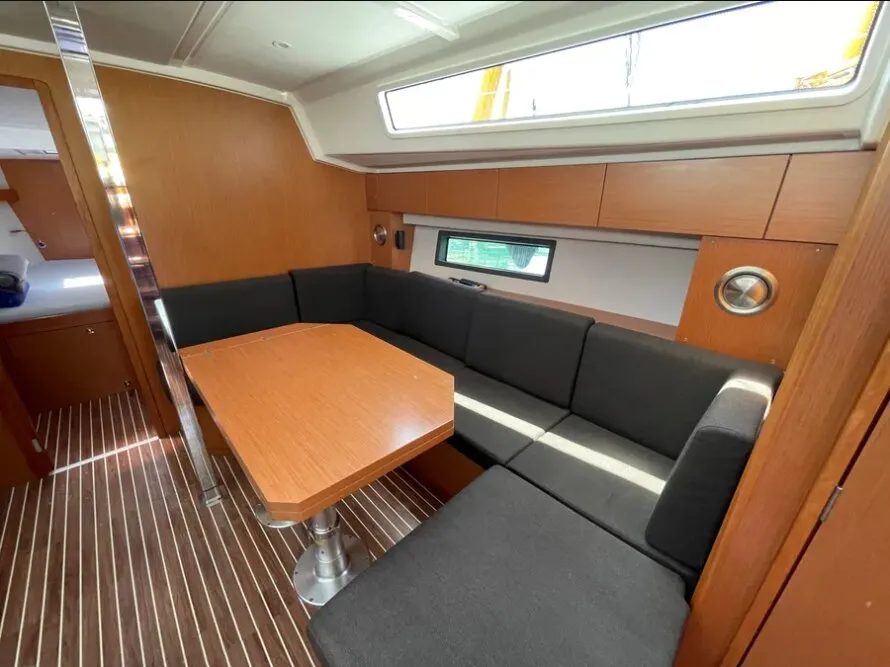 Image slide 240641