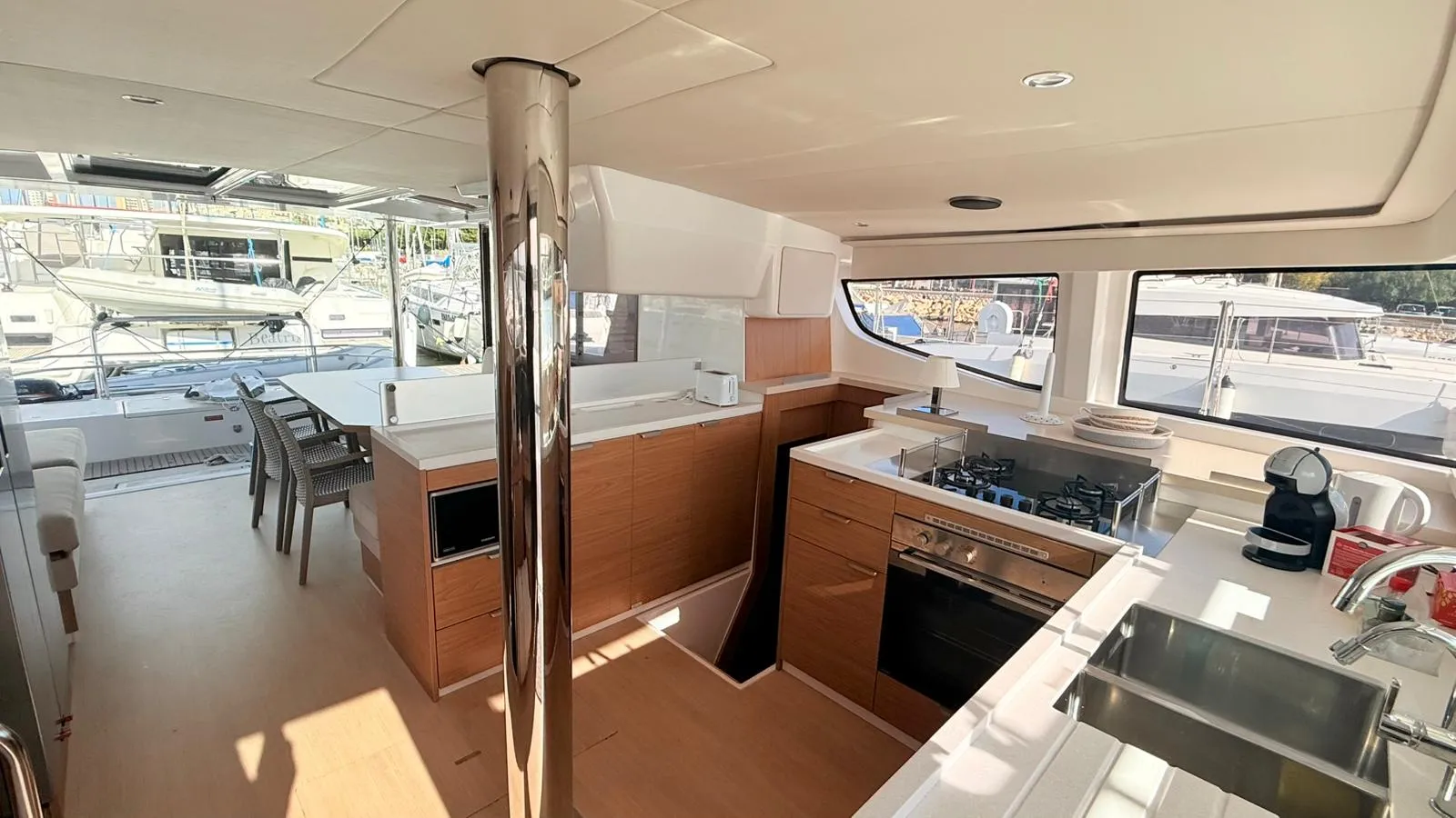 Image slide 240647