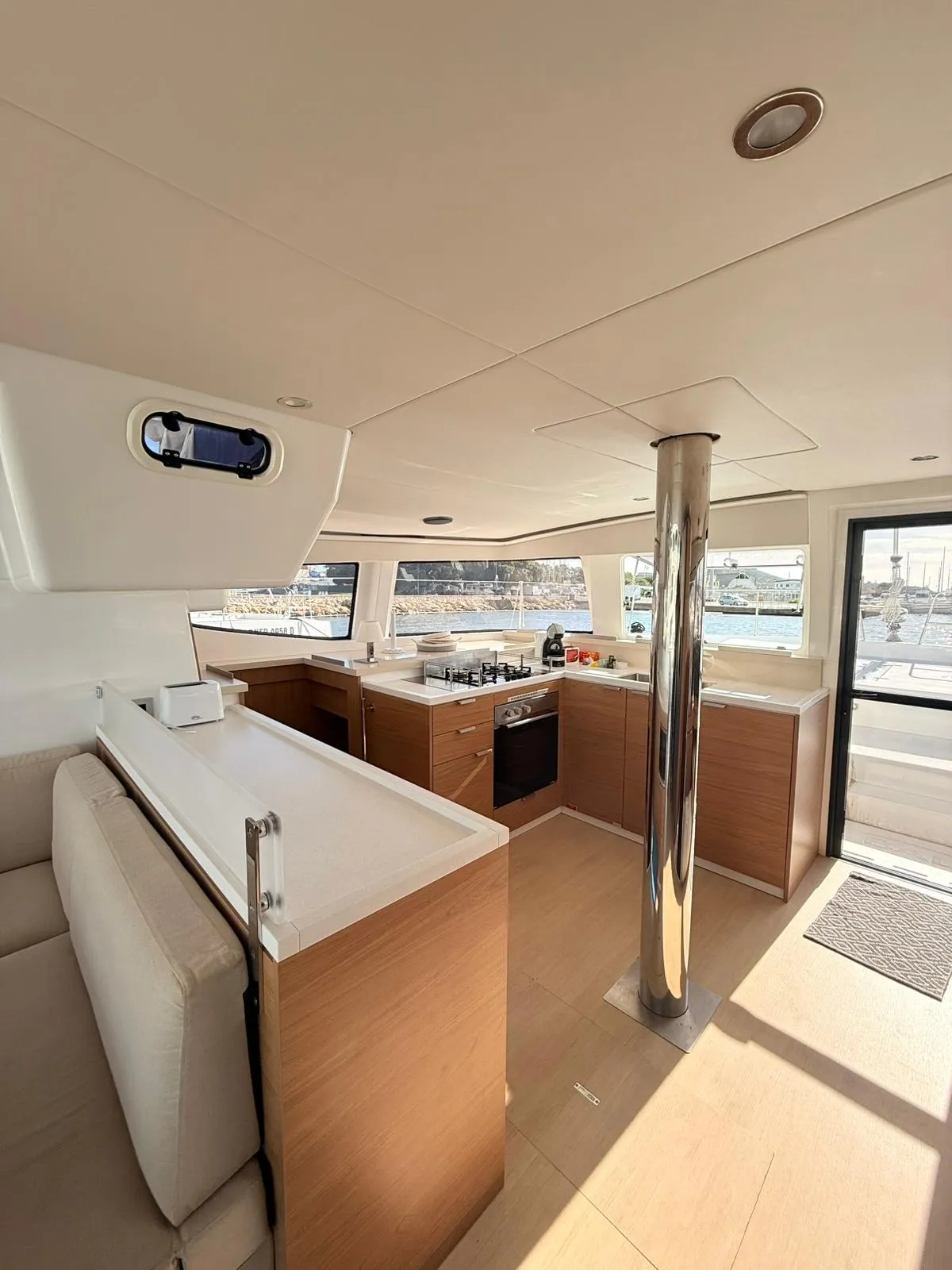 Image slide 240649