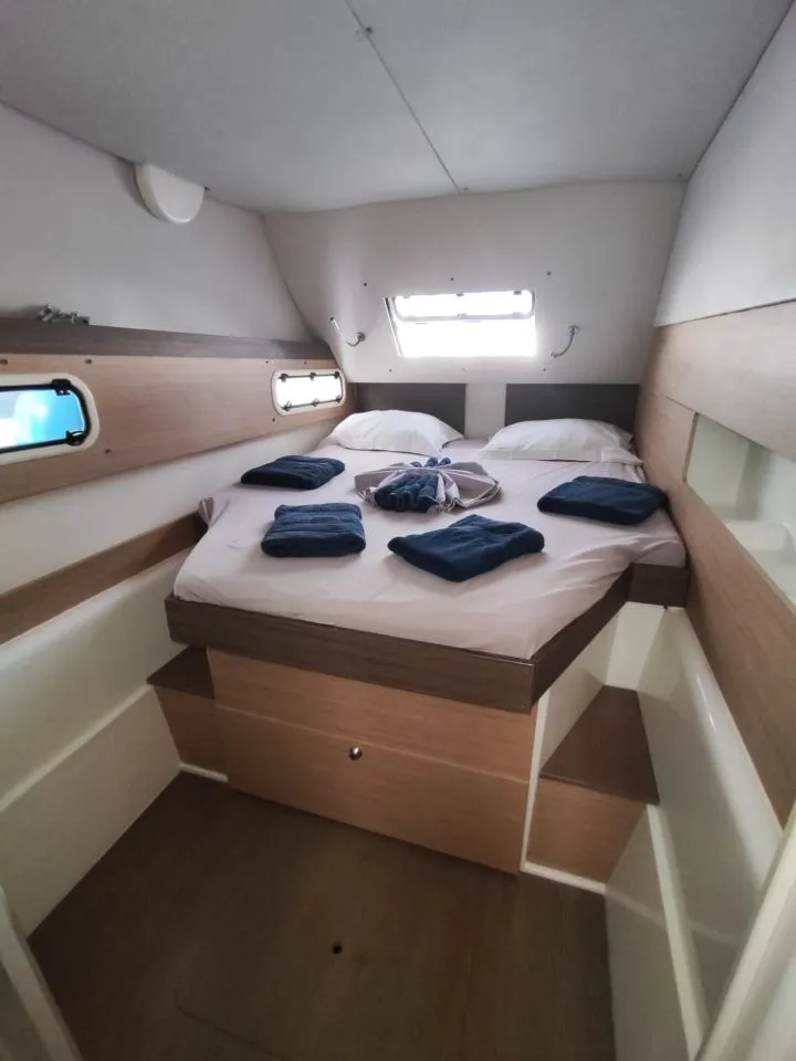 Image slide 240689