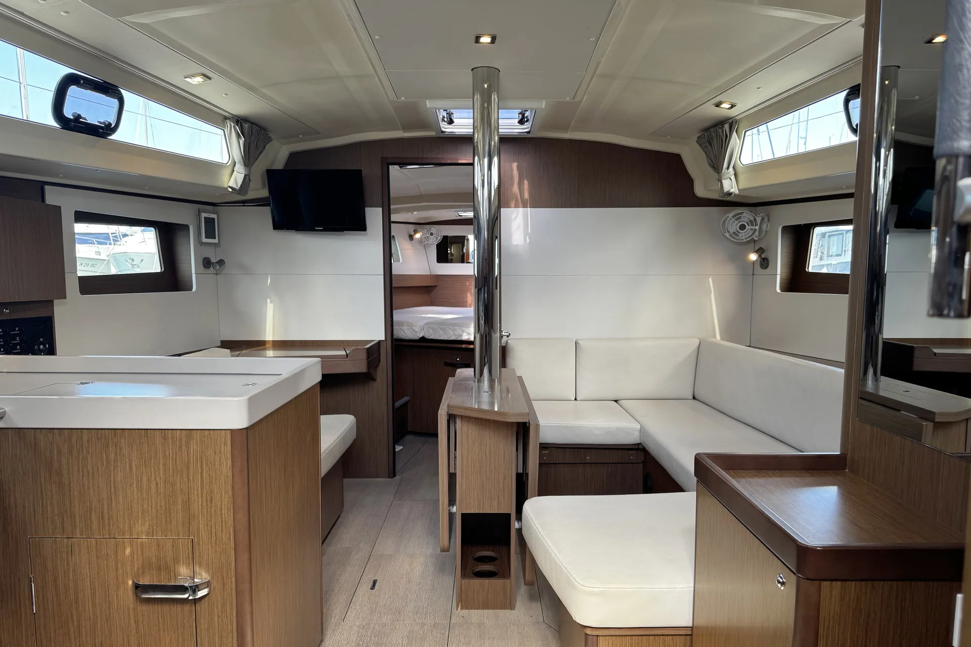 Image slide 240790