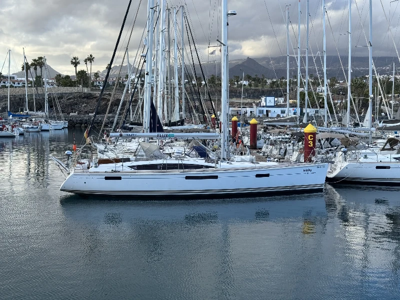 Jeanneau 53 Trinity boat image