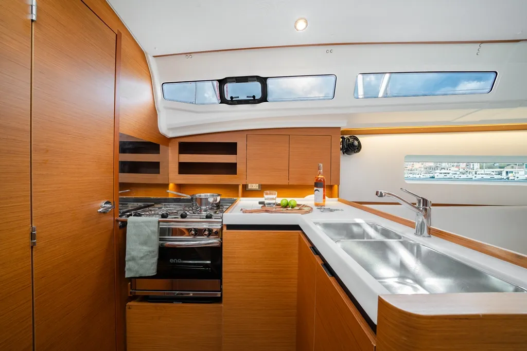 Image slide 240904