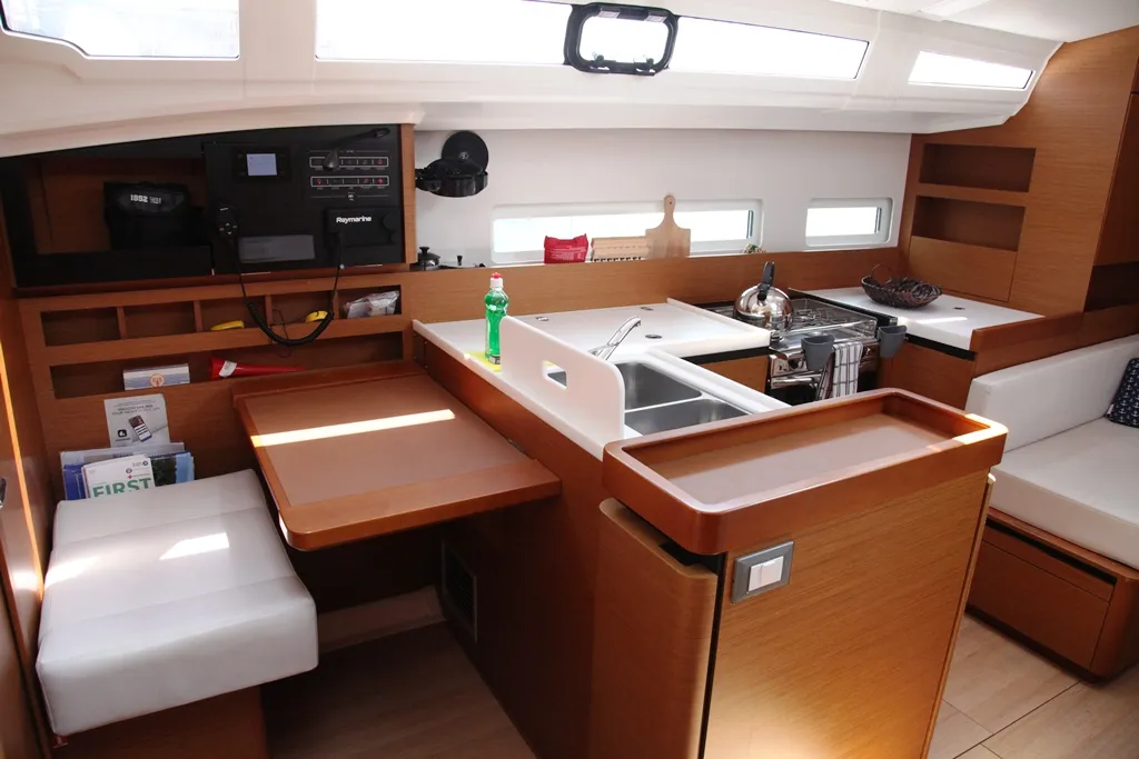 Image slide 240940