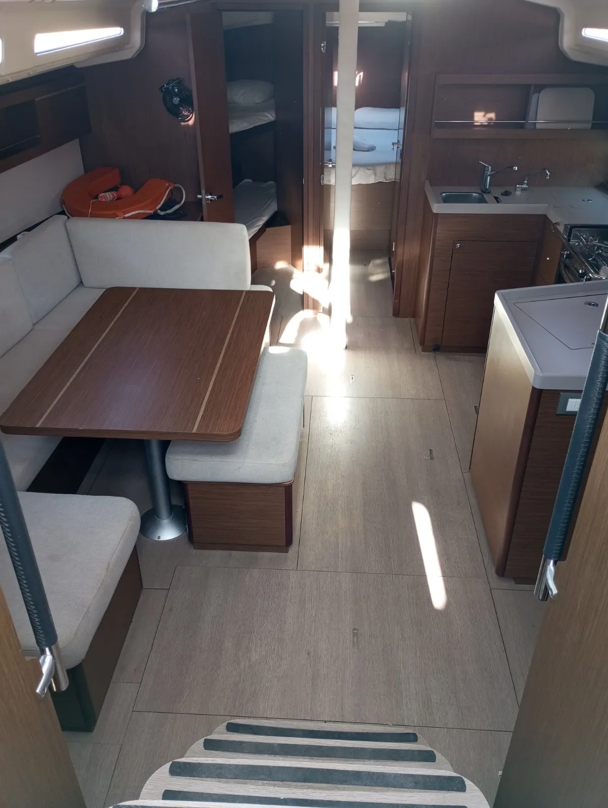 Image slide 240947