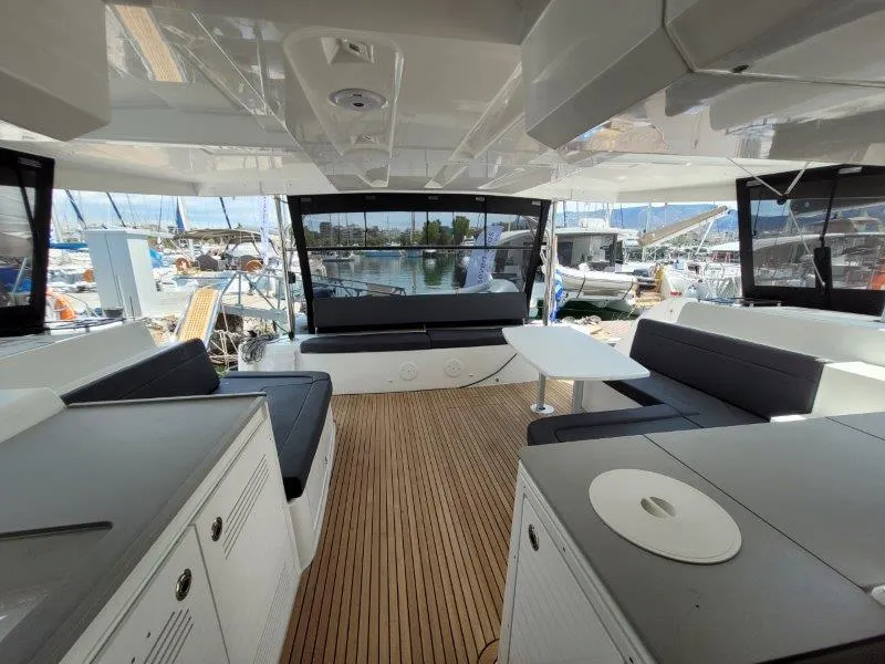 Image slide 240952