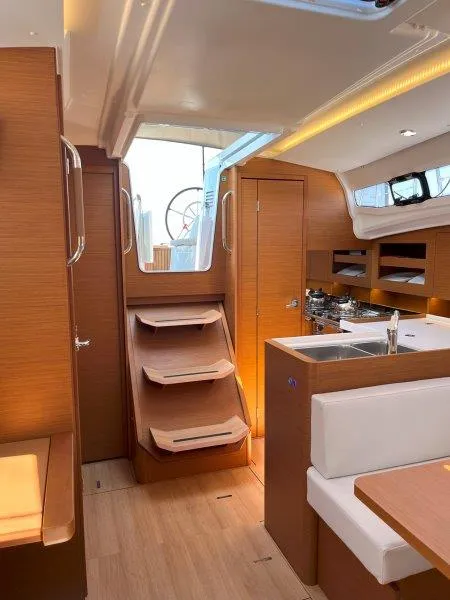 Image slide 240998