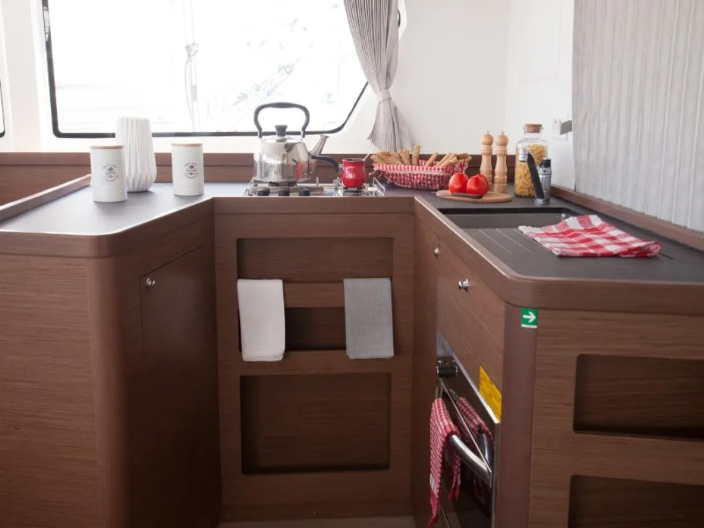 Image slide 241030
