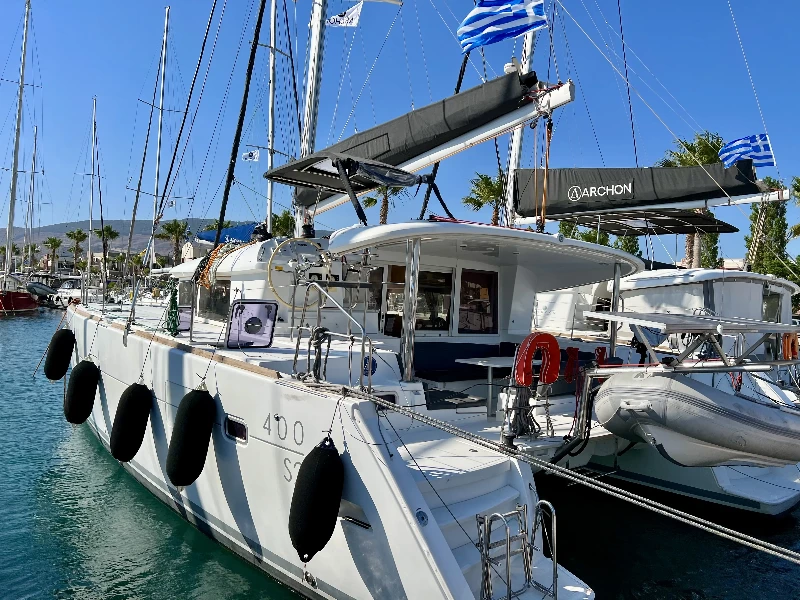 Lagoon 400 S2 Cata Loca boat image