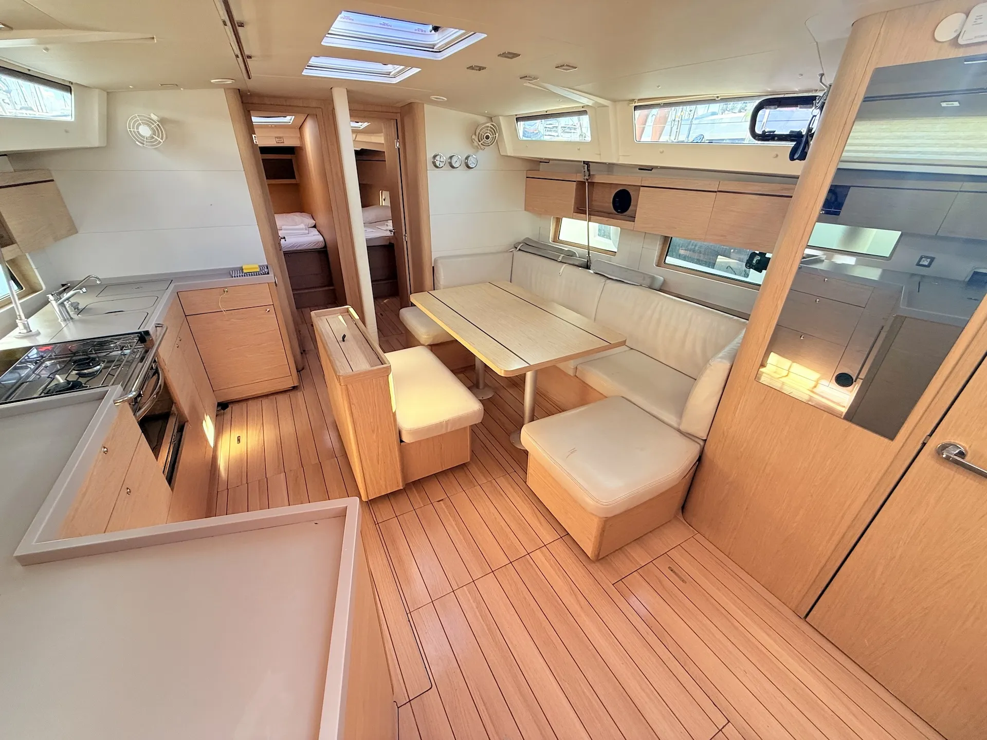 Image slide 241100