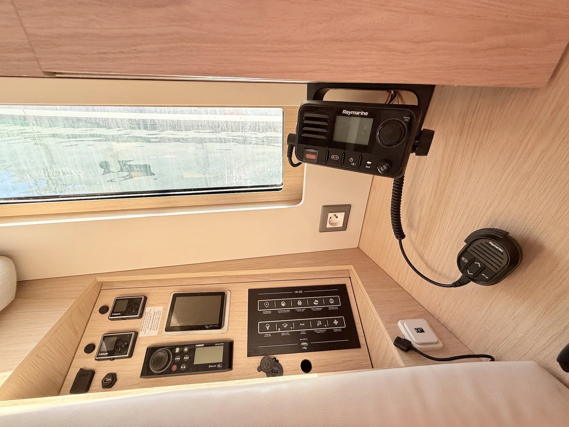 Image slide 241112
