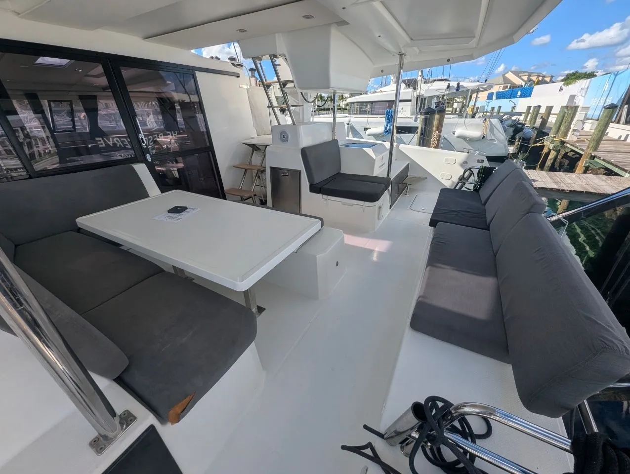 Image slide 241119