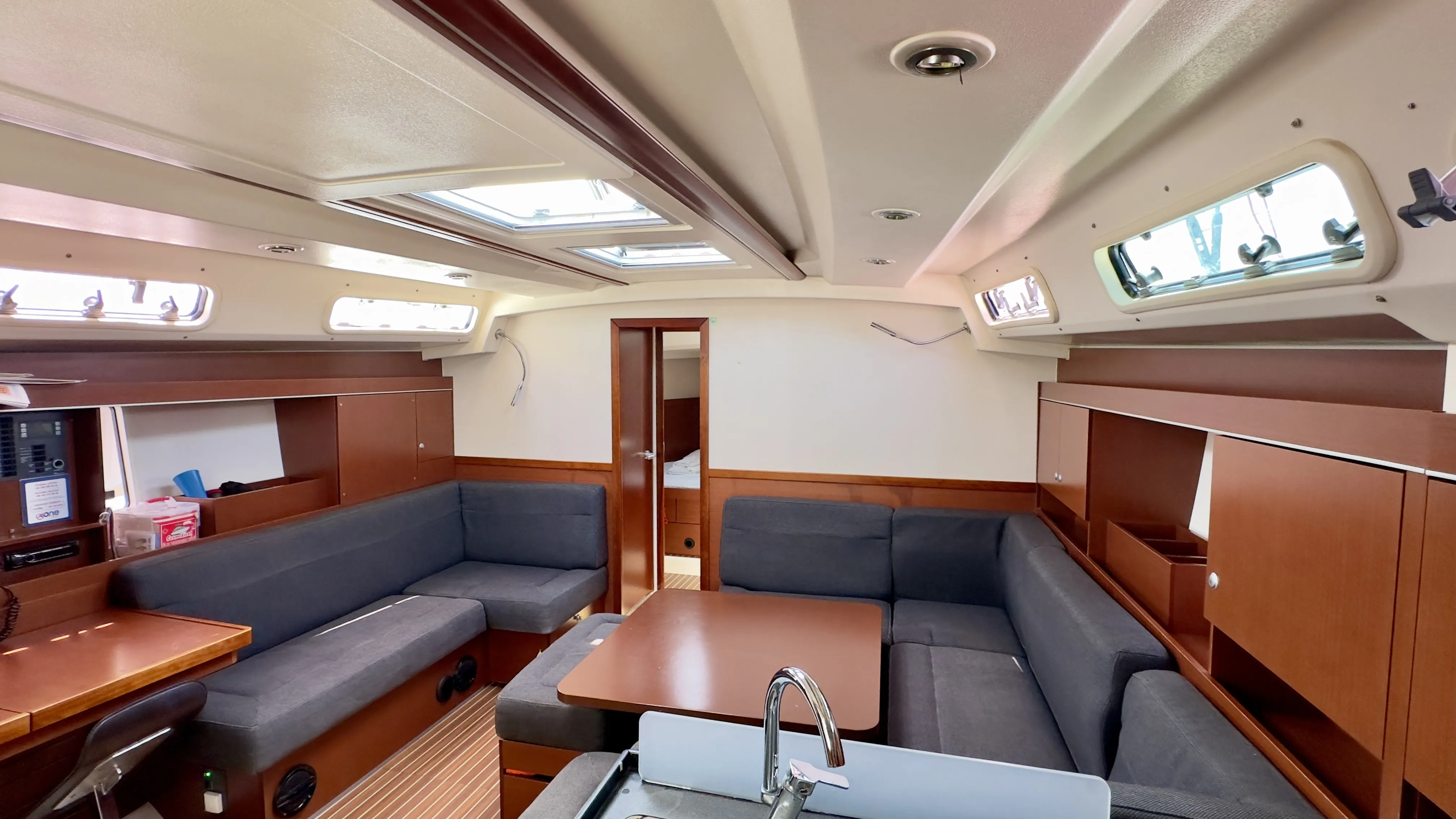 Image slide 241204