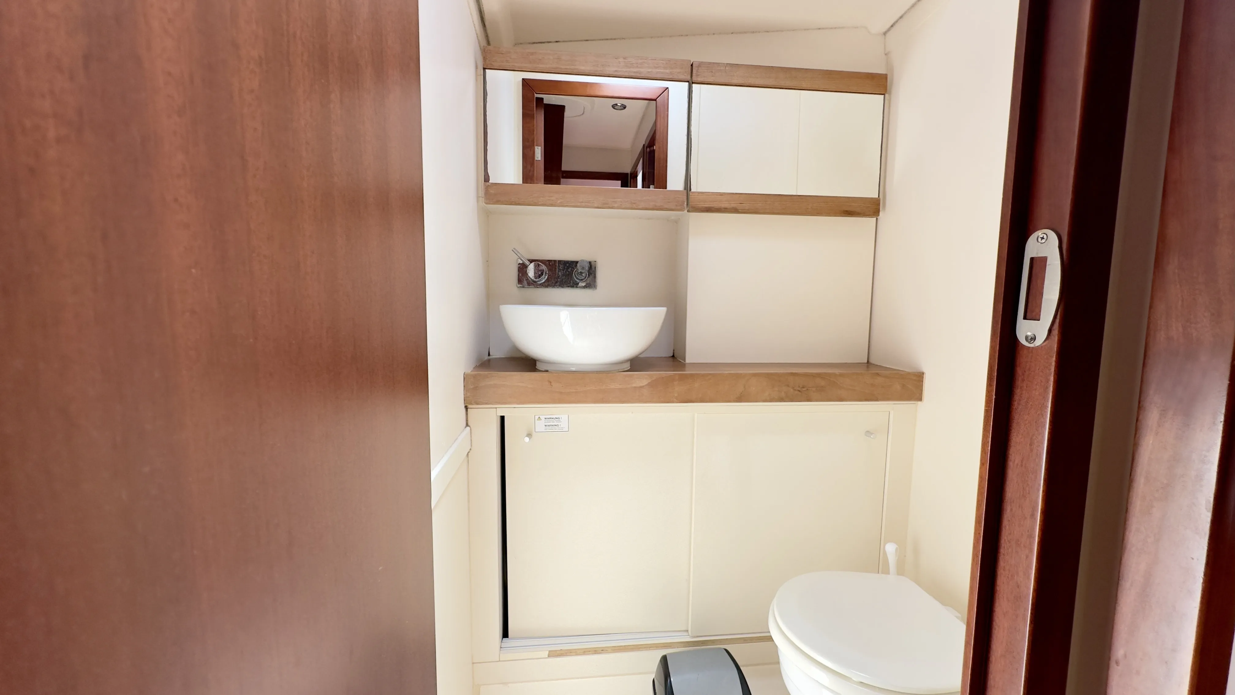 Image slide 241230
