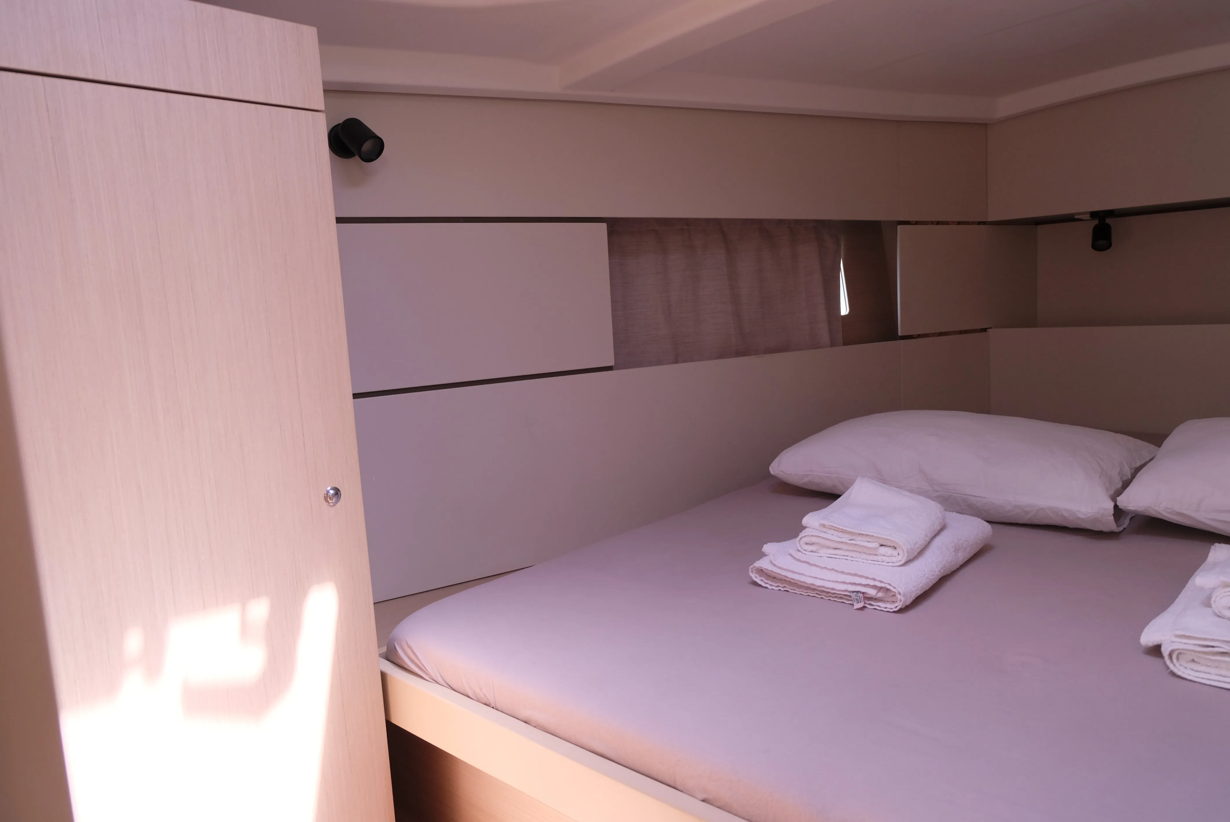 Image slide 241245