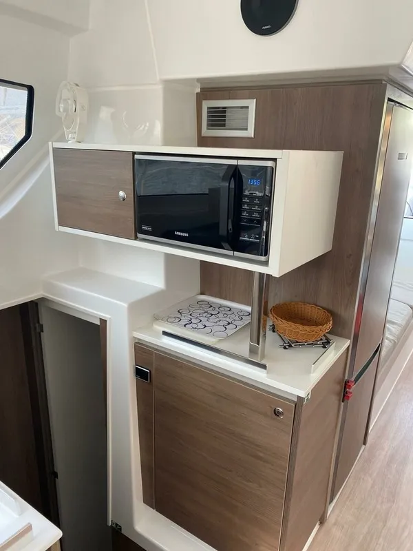 Image slide 241296