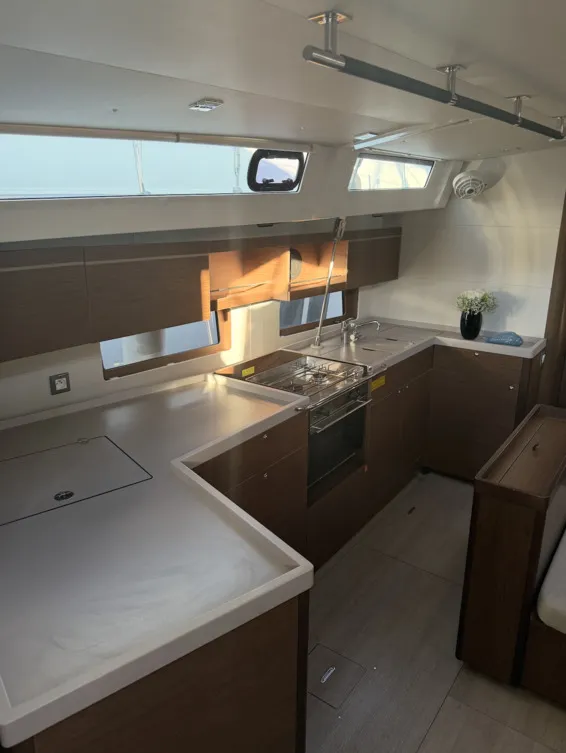 Image slide 241339