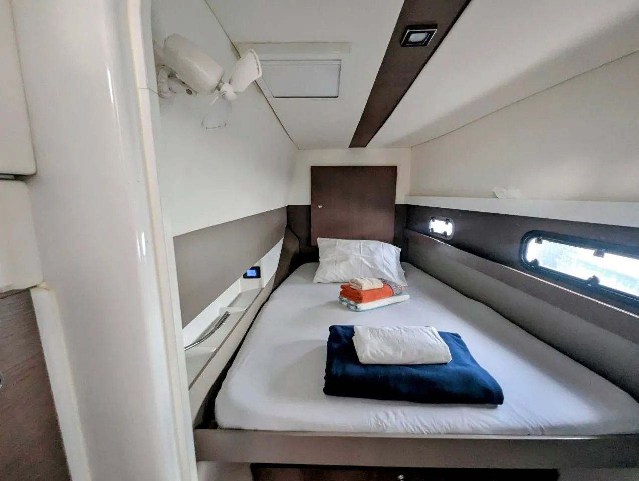 Image slide 241421