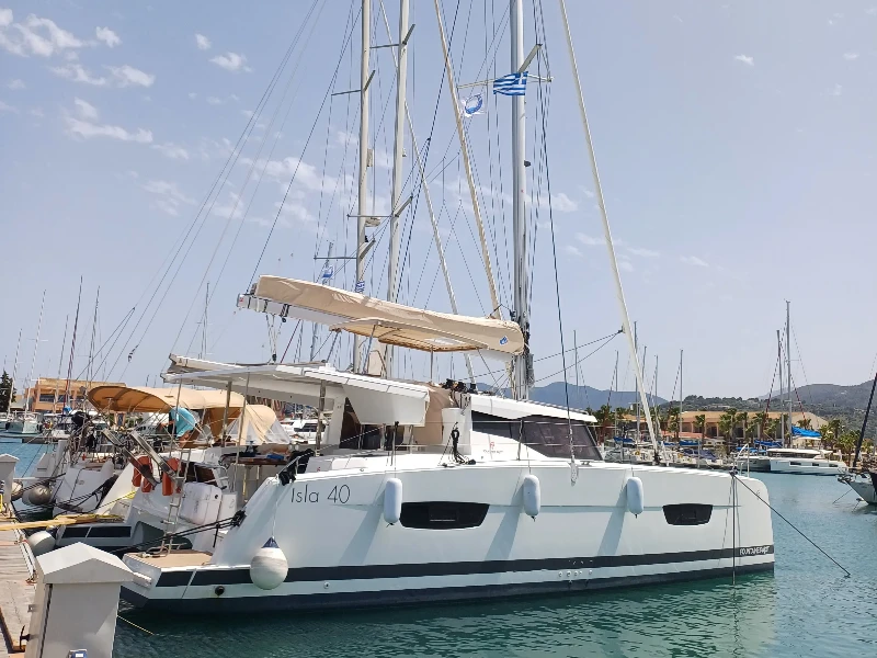 Isla 40 Nona boat image