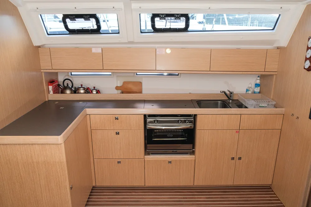 Image slide 242049