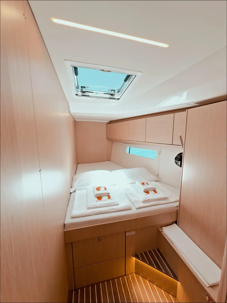 Image slide 242176