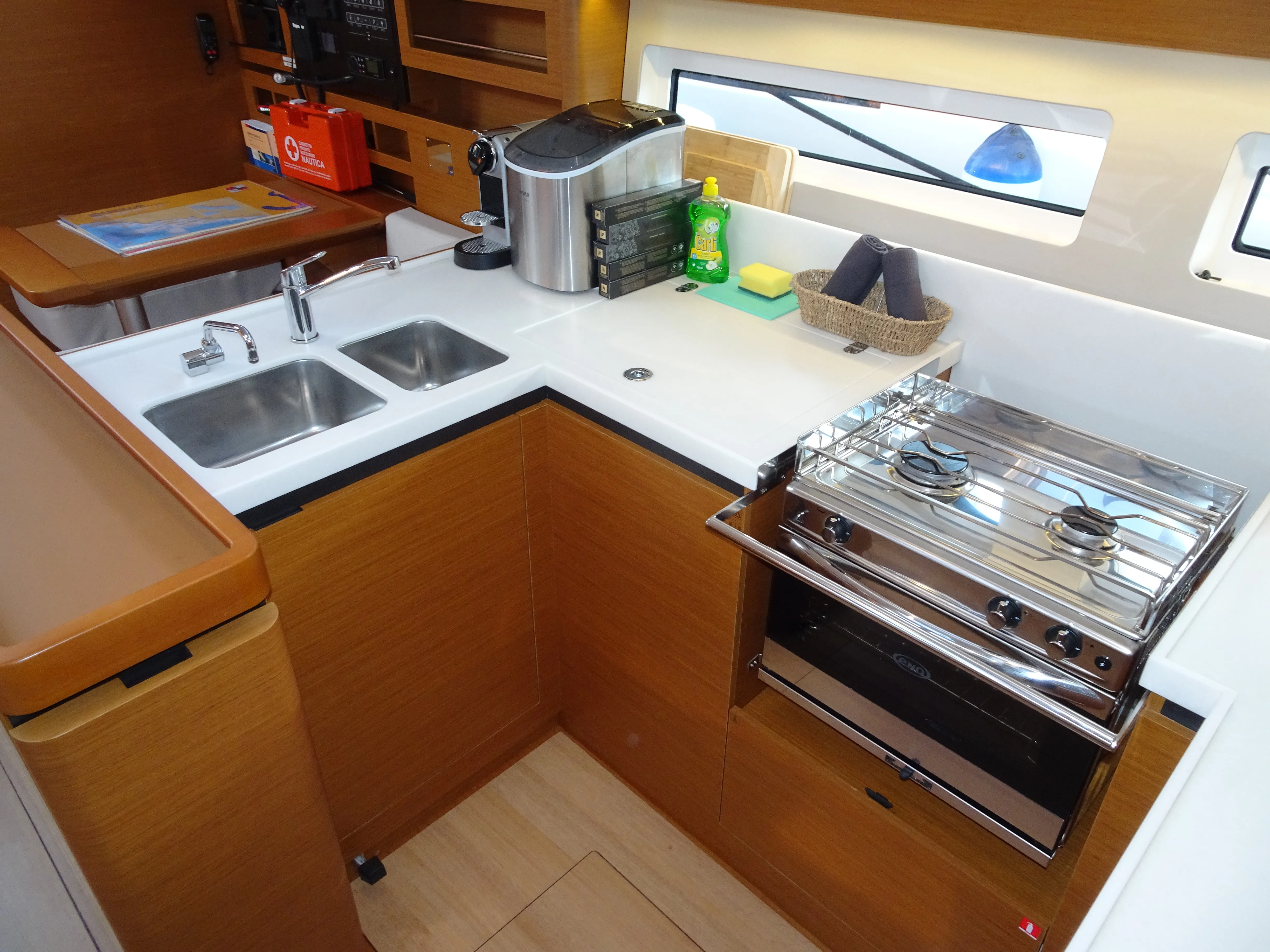 Image slide 242357