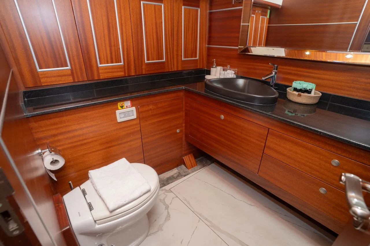 Image slide 242652