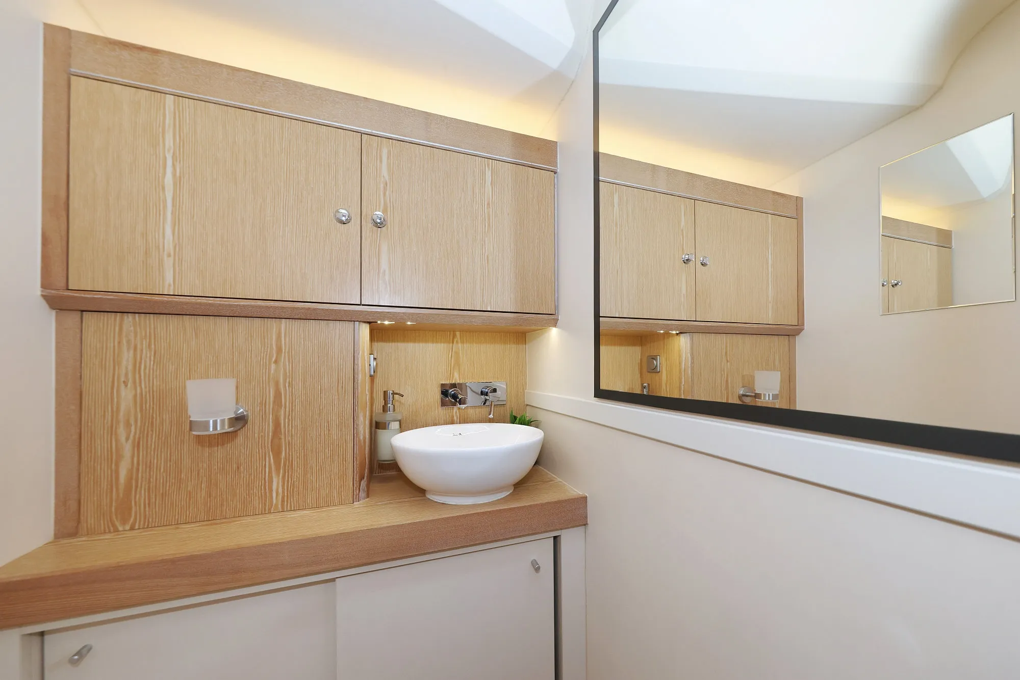 Image slide 242977