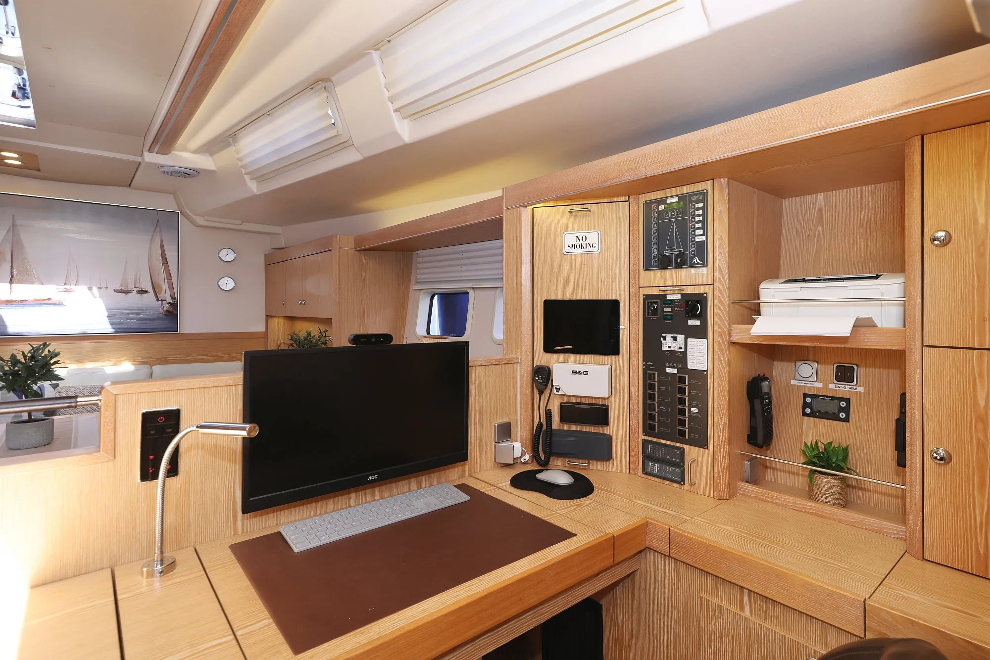 Image slide 243011