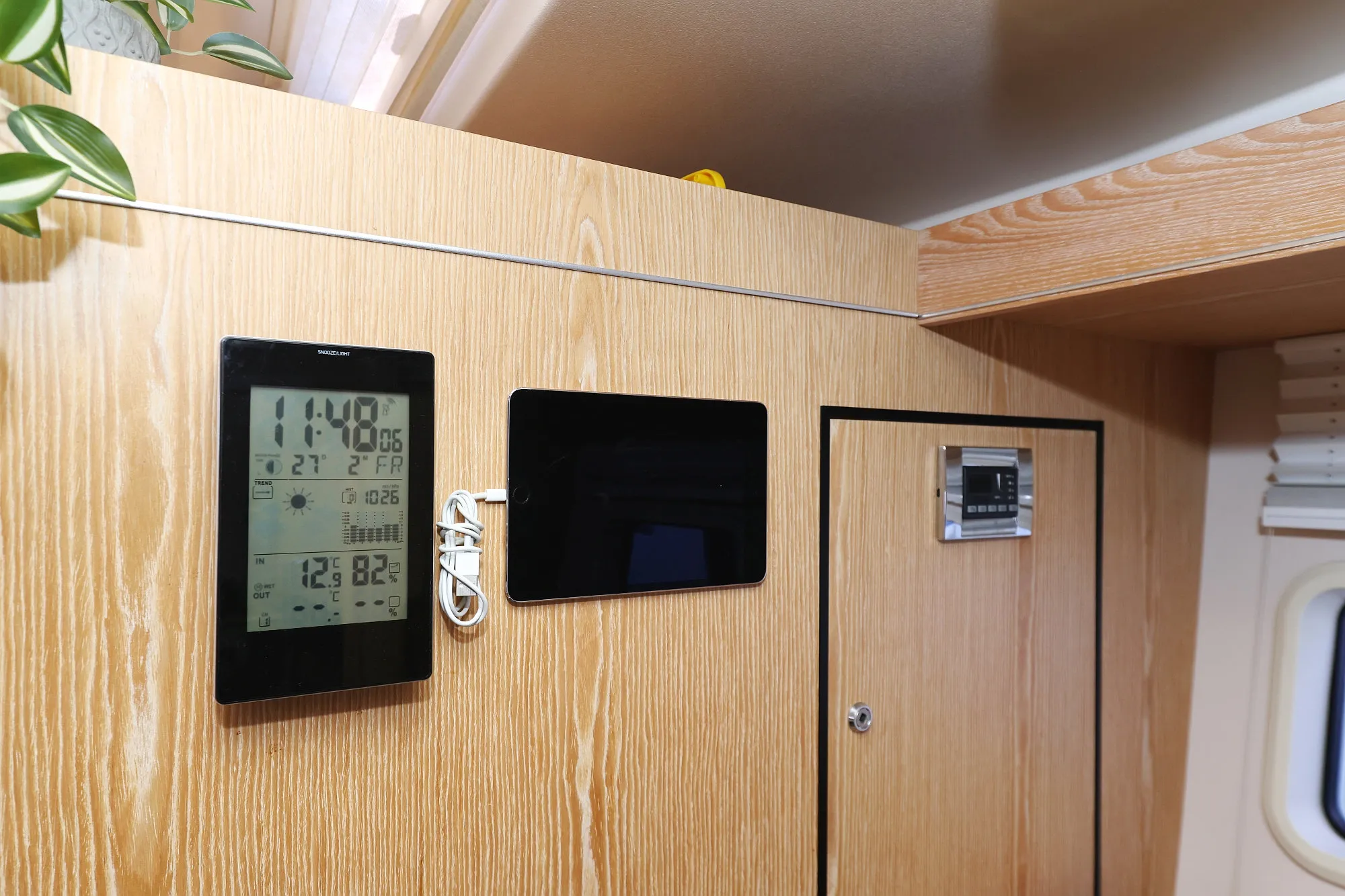 Image slide 243015