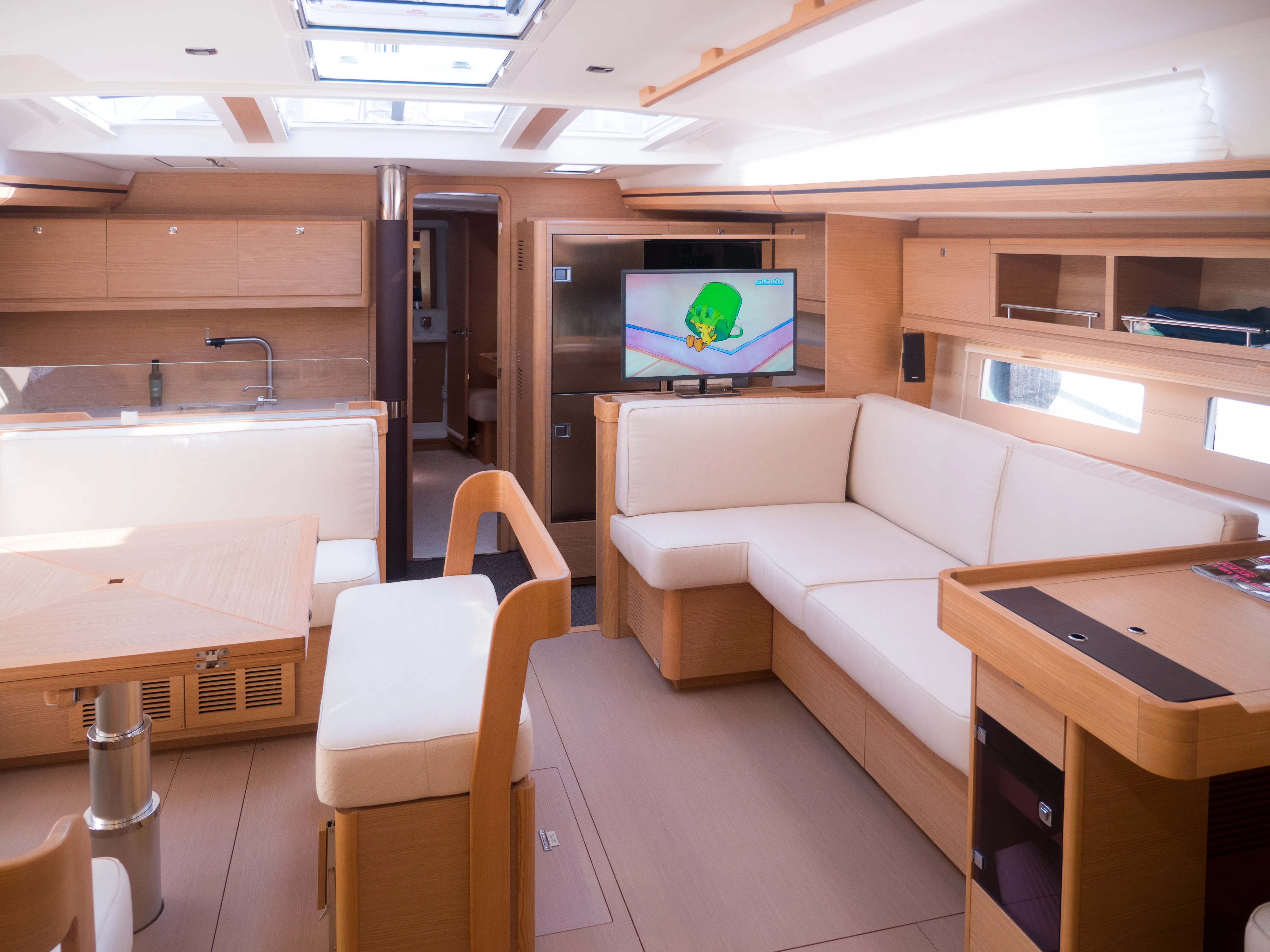 Image slide 243598