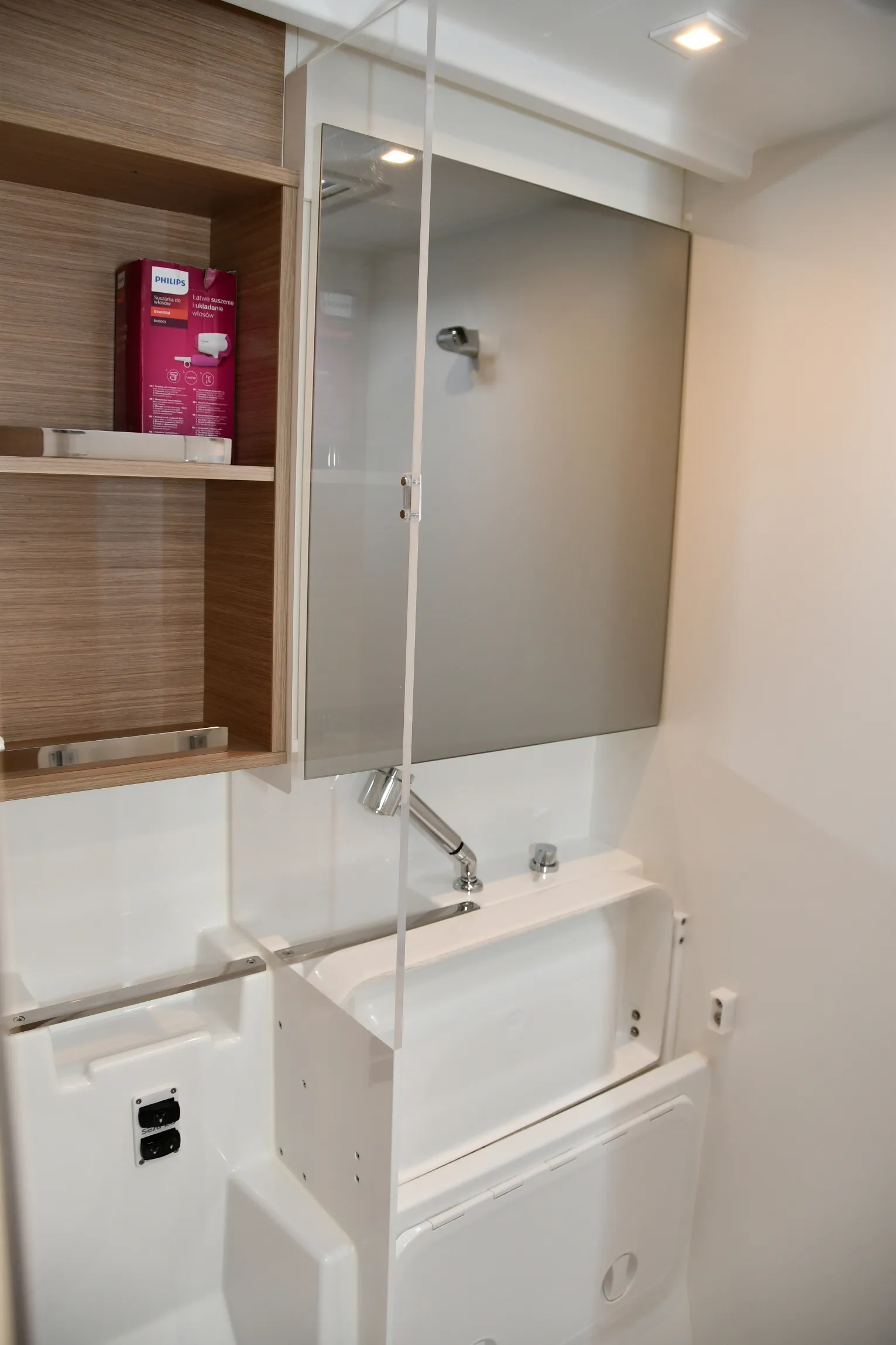 Image slide 243879